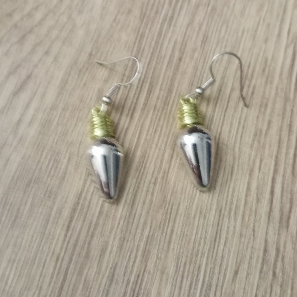 Hand Crafted Holiday Christmas lightbulb festive earrings metallic new